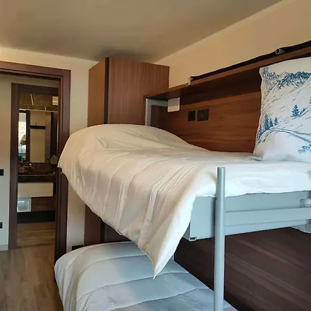 Elegante In Centro Q434 דירה