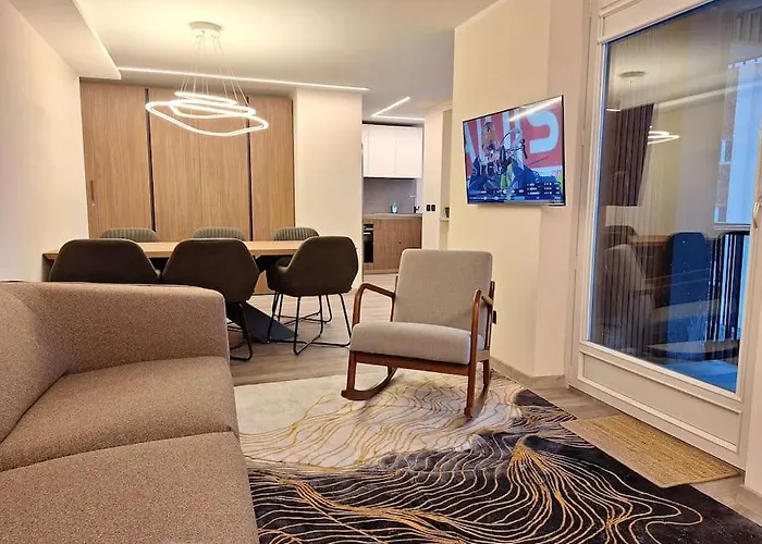 Elegante In Centro Q434