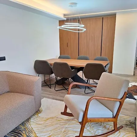 Apartamento Elegante In Centro Q434